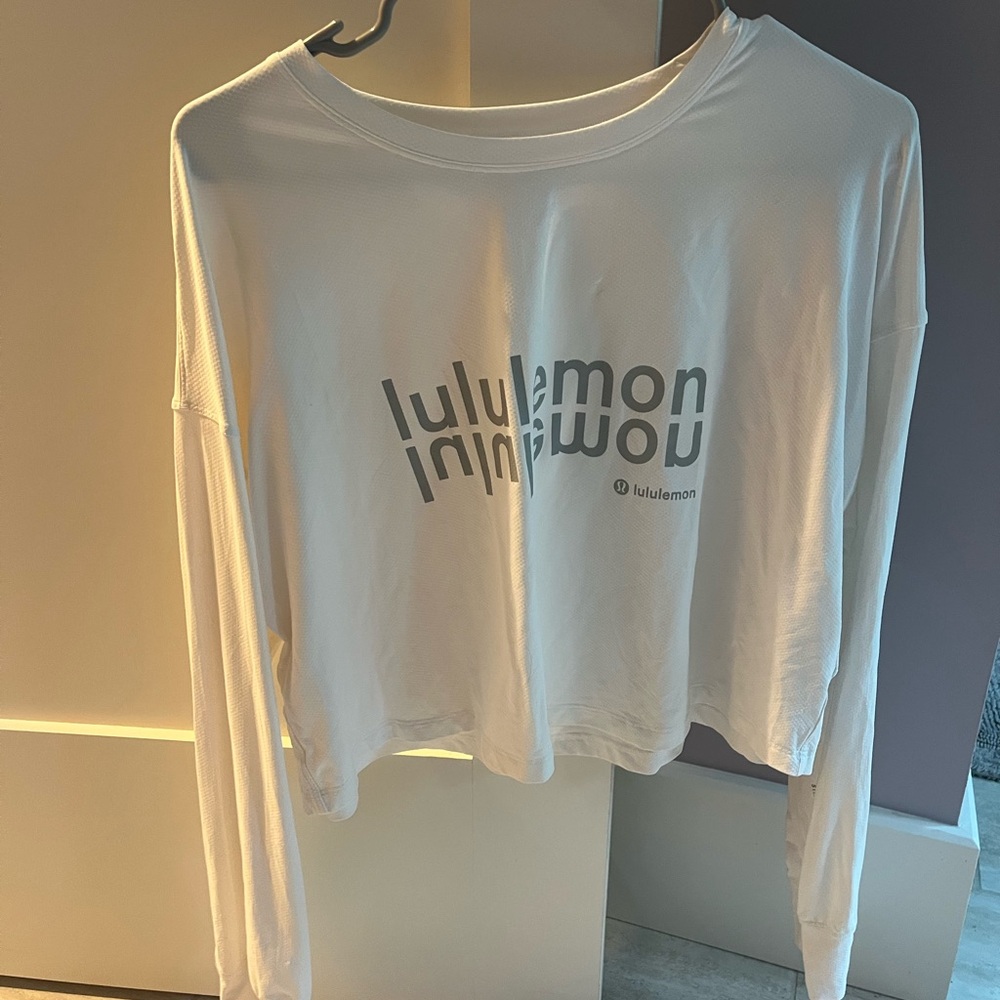 Lululemon long sleeve white shirt